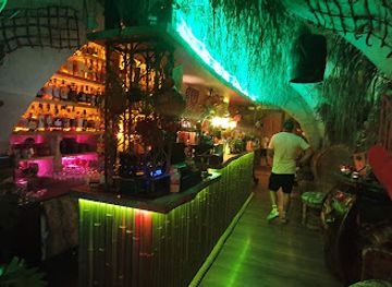 italy/salento/nightclub/querencia-exotic-bar