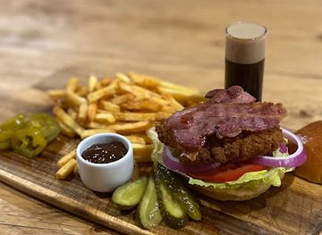 bulgaria/malyovitsa/nightclub/misfits-bar