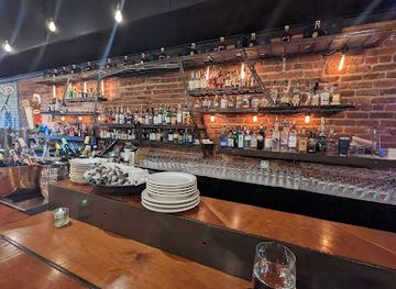 virginia/charlottesville/nightclub/crush-pad-wines