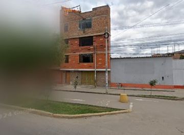 peru/cajamarca/nightclub/la-raza