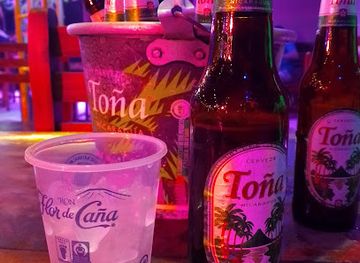 nicaragua/rivas-isthmus/nightclub/eastwoods