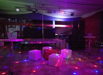 mozambique/maputo-province/nightclub/txiling-club