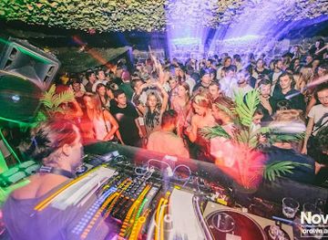 australia/western-victoria/nightclub/brown-alley