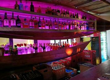 kenya/nyanza-region/nightclub/buccanners-club