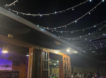 fiji/coral-coast/nightclub/beach-bar-grill-fijian-thai-french-restaurant