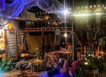 thailand/pai/nightclub/spirit-bar-jewelry