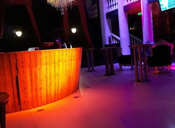 Club Illusion