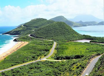 saint-kitts-and-nevis/brimstone-hill-fortress-national-park/nightclub/vibes-beach-bar