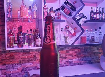 malawi/blantyre/nightclub/pitch-roll