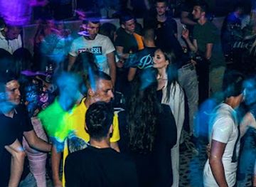 Hide Club