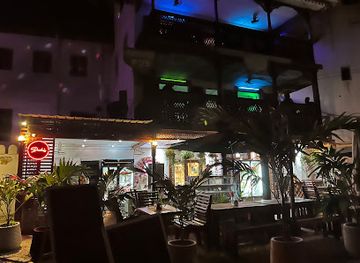 tanzania/stone-town/nightclub/patamu-tatu