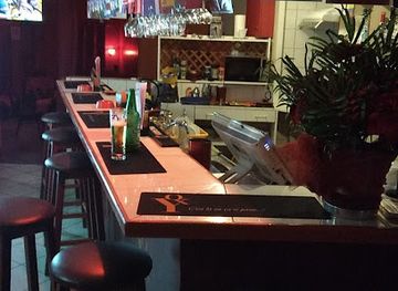 L'Oxy Snack Bar Et Nightclub