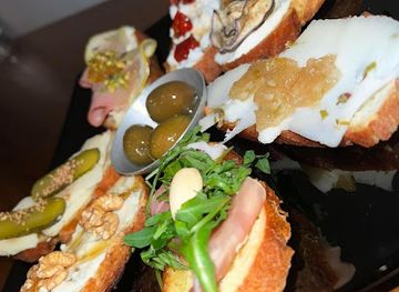 italy/palermo/kalsa/nightclub/zyz-pub