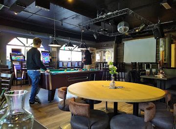 finland/espoo/leppavaara/nightclub/blue-jay-lounge-bistro