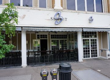 iowa/iowa-city/nightclub/summit