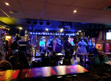 michigan/grand-rapids/west-side-connection/nightclub/log-cabin