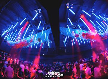 J'adore Supreme Club