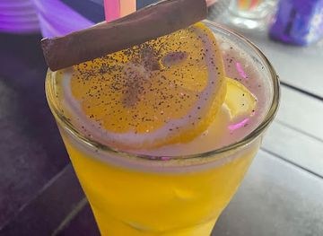 czechia/north-moravia/nightclub/nightclub-queensbar