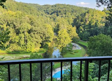 kentucky/natural-bridge-state-resort-park/nightclub/trail-s-end-tavern