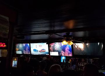 new-jersey/high-point-state-park/nightclub/huey-s-knight-club