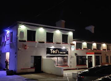 ireland/achill-island/nightclub/ted-s-bar-restaurant-and-venue