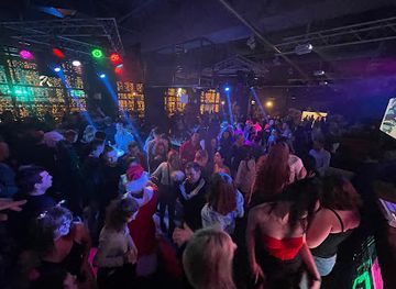 ukraine/bukovina/nightclub/buka