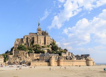 france/mont-saint-michel-bay/nightclub/mont-saint-michel-bay