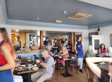 ireland/the-burren/nightclub/linnane-s-lobster-bar