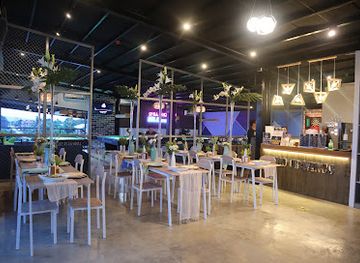 philippines/davao-city/buhangin-district/nightclub/mad-cravings-inc