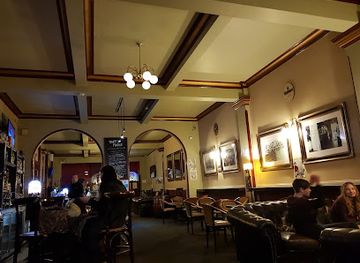 australia/blue-mountains/nightclub/harp-and-fiddle