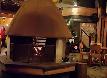 chile/valdivia/nightclub/patio-bar