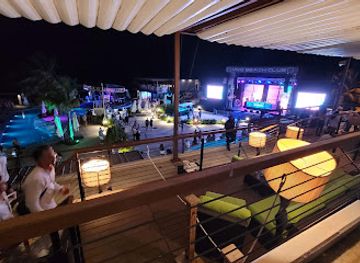 Vivo Beach Club