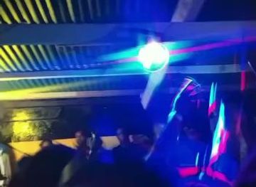 malawi/zomba-plateau/nightclub/vogue-africana