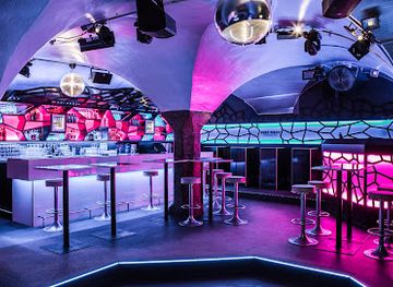 Half Moon Club