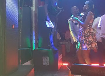 mali/segou/nightclub/chateau-rouge-night-club