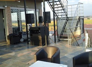south-africa/johannesburg/soweto/nightclub/twistyle-view