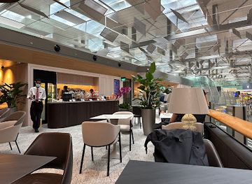 singapore/tampines/nightclub/dbs-private-access-lounge