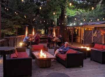 california/big-sur/nightclub/fernwood-tavern