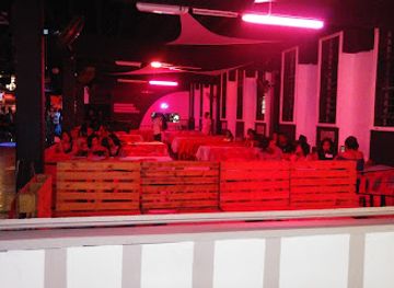 mauritius/moka/nightclub/executive-club