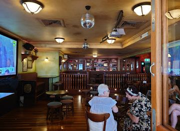Paddy's Irish Pub & Grill
