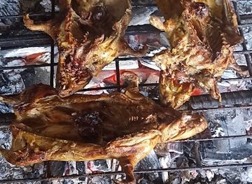 ecuador/cotopaxi-national-park/nightclub/gastro-bar-karaoke-el-chozon