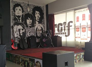 nepal/patan/golden-temple-kwa-bahal/nightclub/tgif-lounge