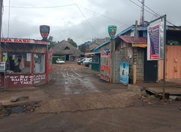 kenya/lake-magadi/nightclub/makuti-resort-magadi-road