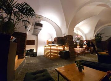 italy/catania/borgo-sanzio/nightclub/twenty-s-louge-bar