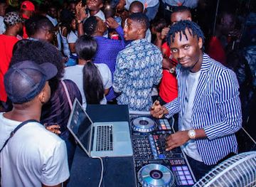 nigeria/onitsha/nightclub/m-and-c-lounge-gra-onitsha