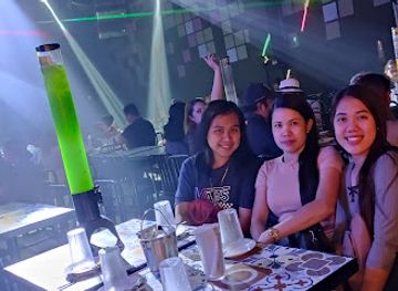 philippines/calabarzon/nightclub/padis-san-pedro