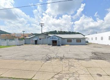 west-virginia/wheeling/nightclub/godfathers-gentlemens-club