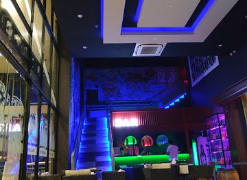 indonesia/pulau-bunaken/nightclub/broadway-karaoke-lounge