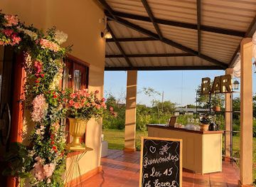 paraguay/ypacarai/nightclub/las-camelias