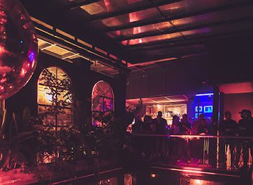 colombia/medellin/el-poblado/nightclub/salon-amador